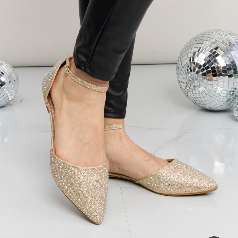 Forever Link Glitter Pointed Toe Flats